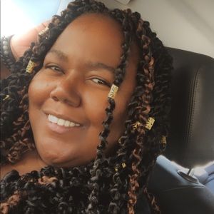 Meet your Posher, Nikki